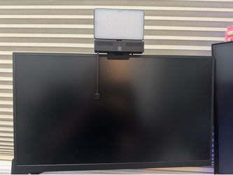 iContact Camera Pro 4K Webcam + Light Panel Pro