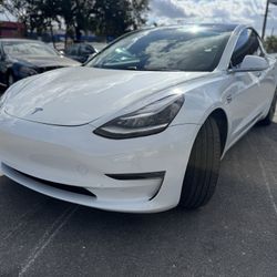 2020 TESLA MDEL 3