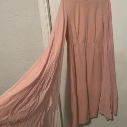 Flowy Blush Maxi Dress w/ Dramatic Long Sleeves – Beautiful Fit