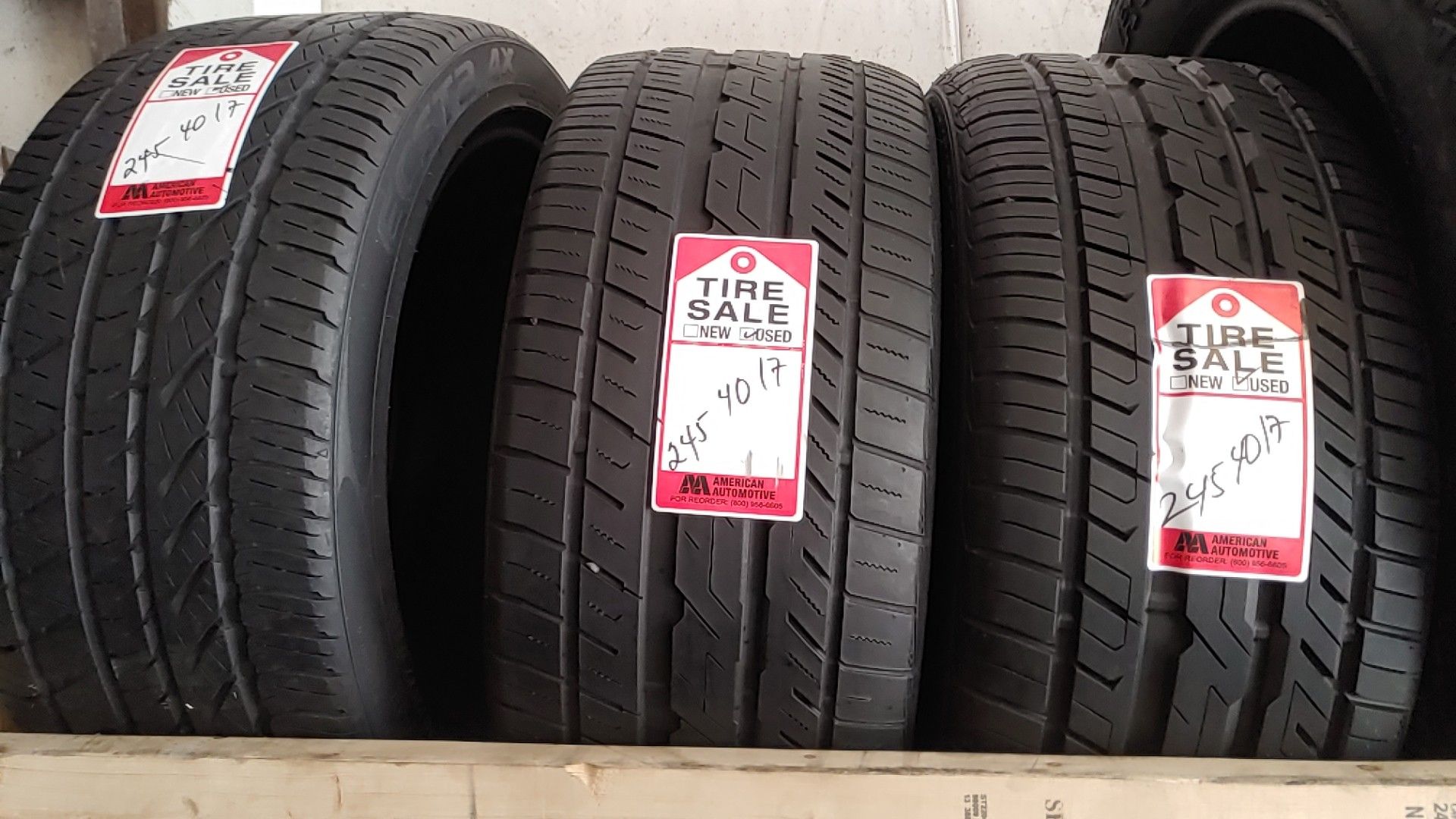 245 40r17 $60 cada una ya instaladas