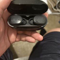 JBL Earbuds 