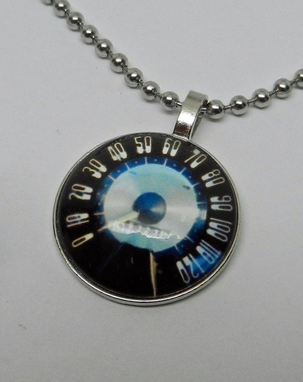Vintage Retro Style Vehicle Classic Car Speedometer Necklace