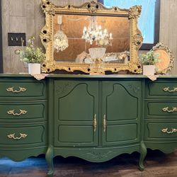 Fabulous Green & Gold 9 Dr Dresser / Sideboard 
