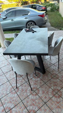 Modern Dining Table with 6 Chairs