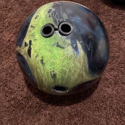 Columbia 300 Spoiler Bowling Ball