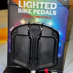 NEW LIGHTED BIKE PEDALS E-BIKE COMPATIBLE USB RECHARGEABLE 24hr Run Time 