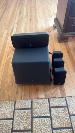 Boston 5 piece surround sound
