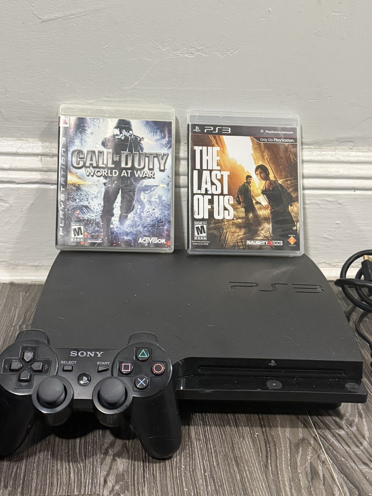 PS3 With 2 Games +controller