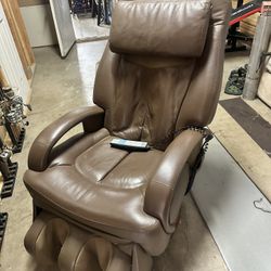 Sharper Images Full Size Massage Chair . 