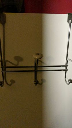 Metal over the door hanger