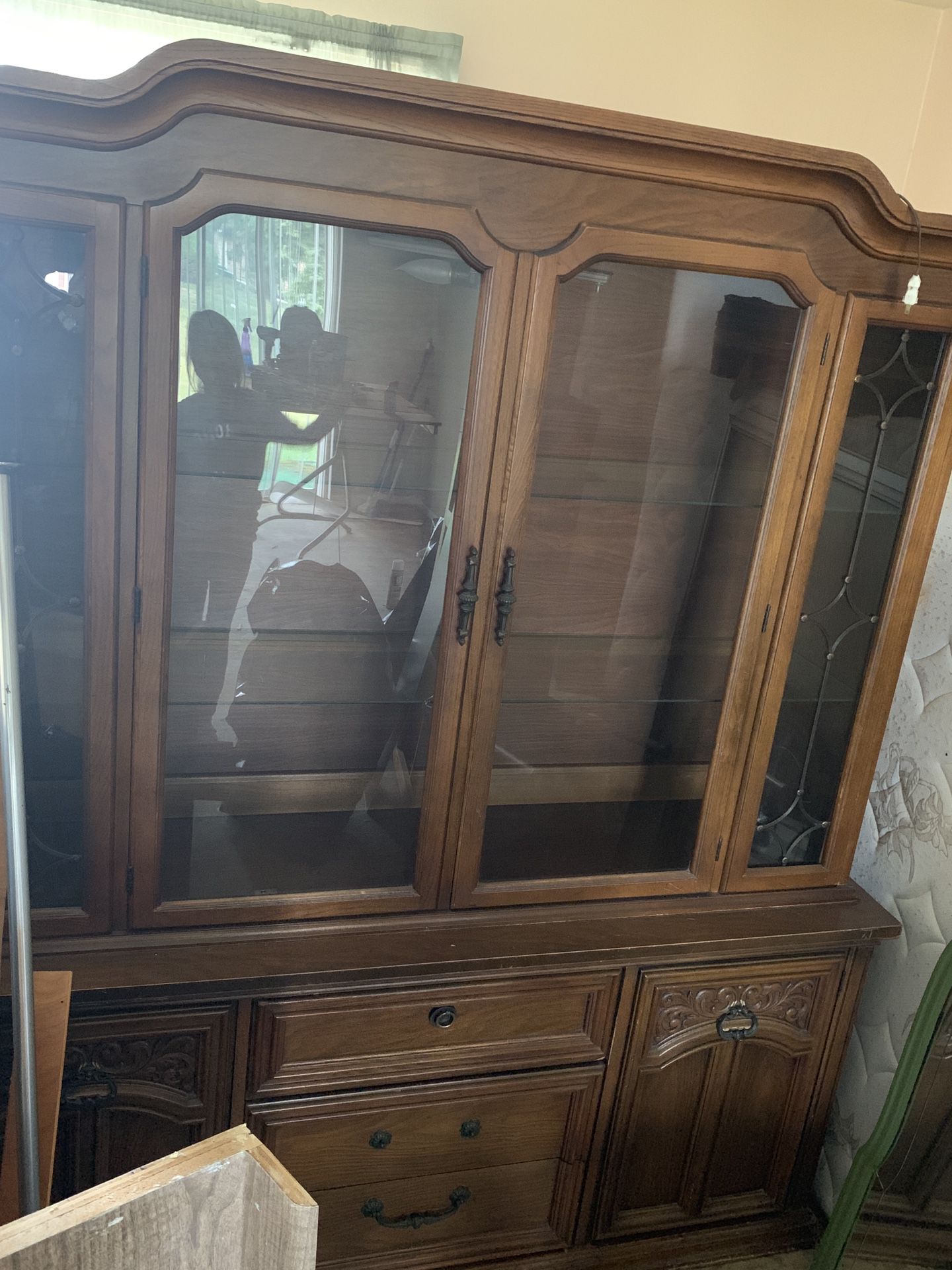 Free Chinese Cabinet