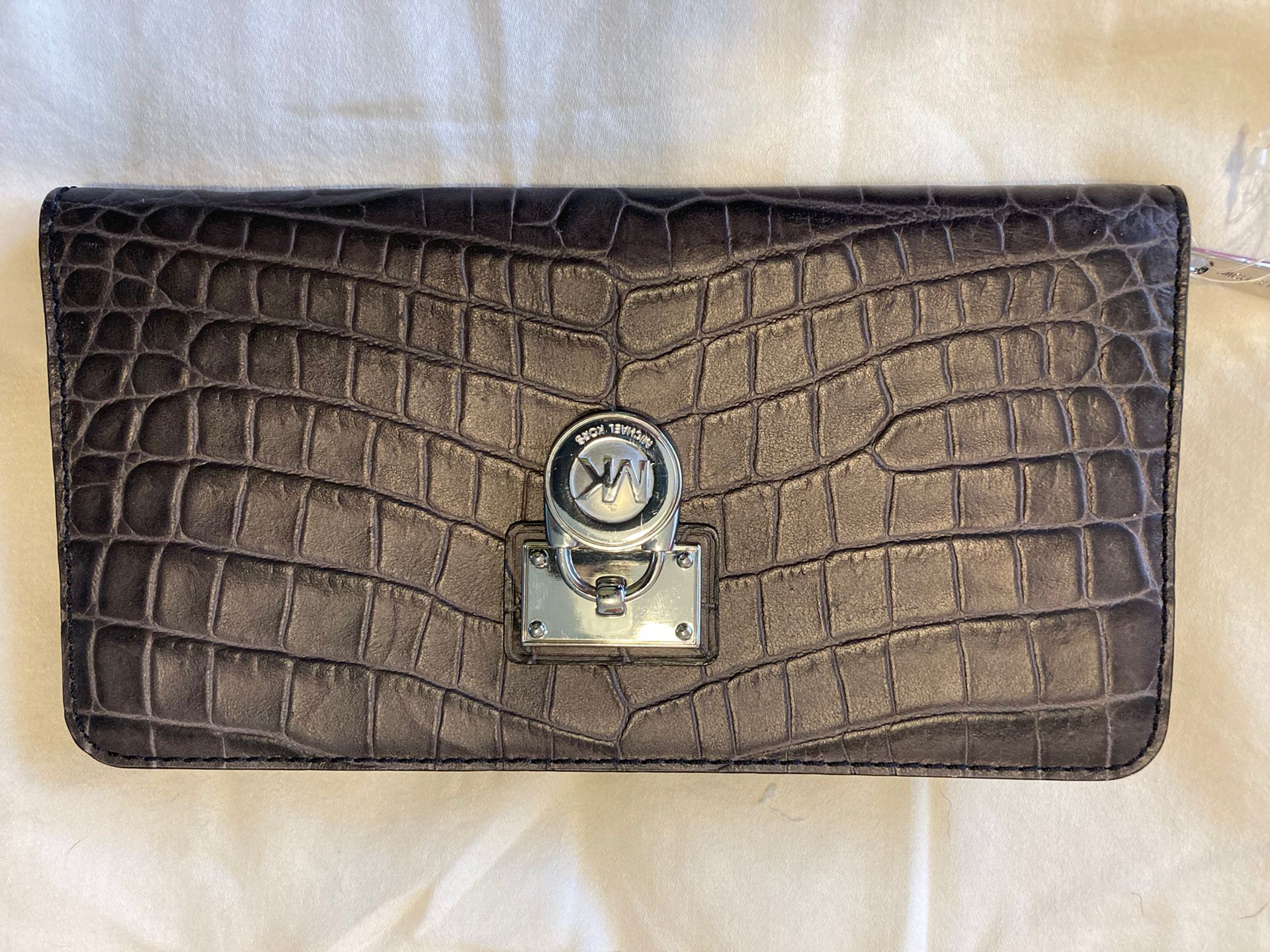 Michael Kors Hamilton Wallet - New w/o tags