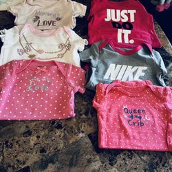 girls bodysuit Left side 6to 9 months-Right side 6 months $ 3.00 each