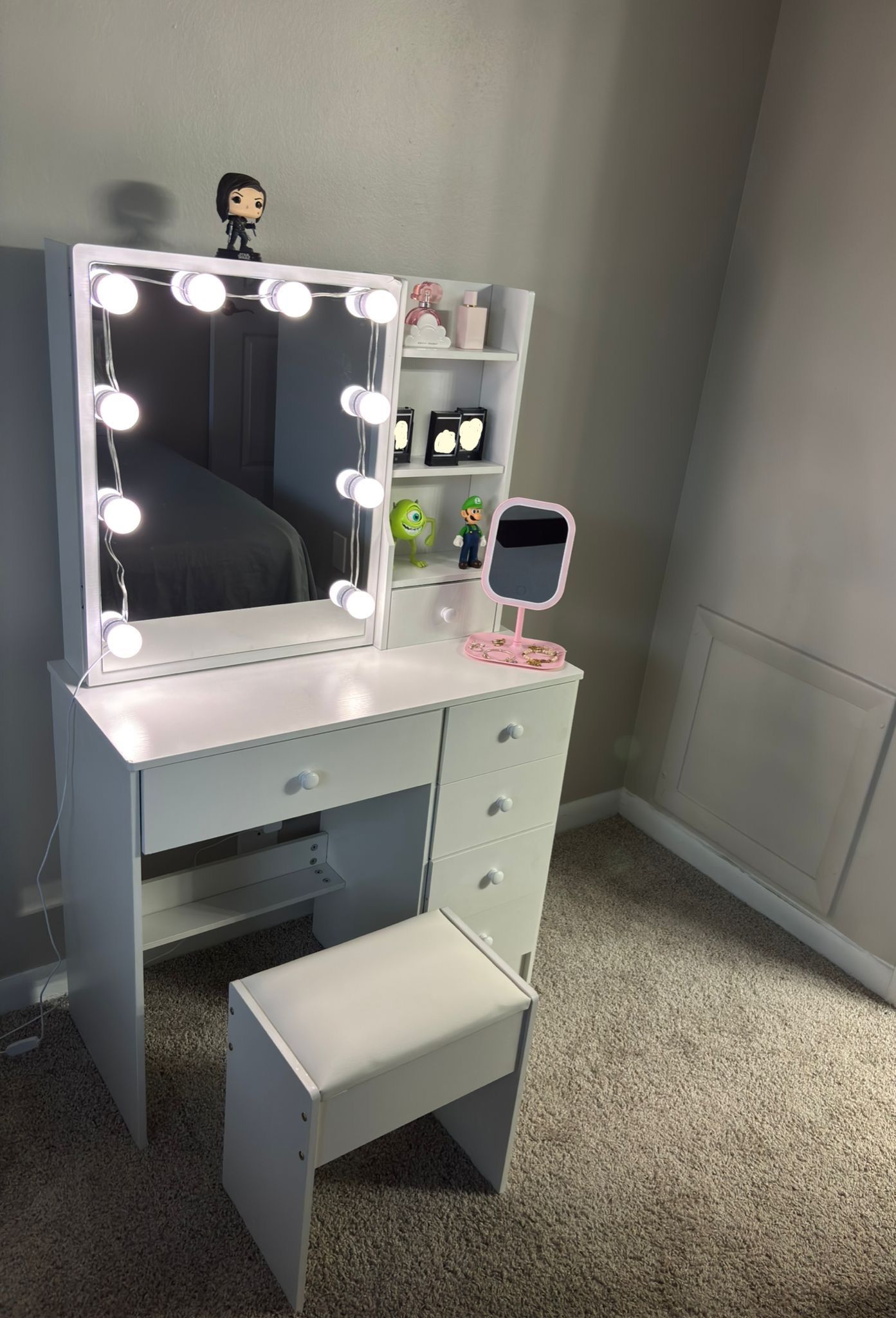 Vanity de Maquillaje con Espejo y Luces