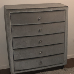 Gray Queen Sise Upholstered Diamond Bed Set