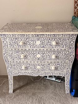 Bone Inlay 3-Drawer Dresser
