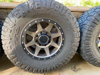 Ford F250 / F350 Wheels and Tires
