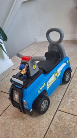PAW Patrol Chase Police Cruiser Ride-On Toy