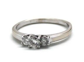 Ladies 3-Diamond Engagement Ring