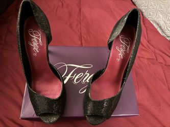 FERGIE FOOTWEAR - BLACK SIZE 9 - AWARENESS PEEPTOE DRESSY HEEL