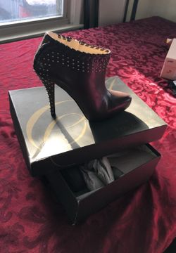 Enzo Angiolini heels size 9
