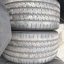 (2) 285/40R20 PAIR OF USED TIRES CONTINENTAL 60% LIFE !!