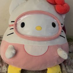 Limited Edition Hello Kitty Squishmellow 