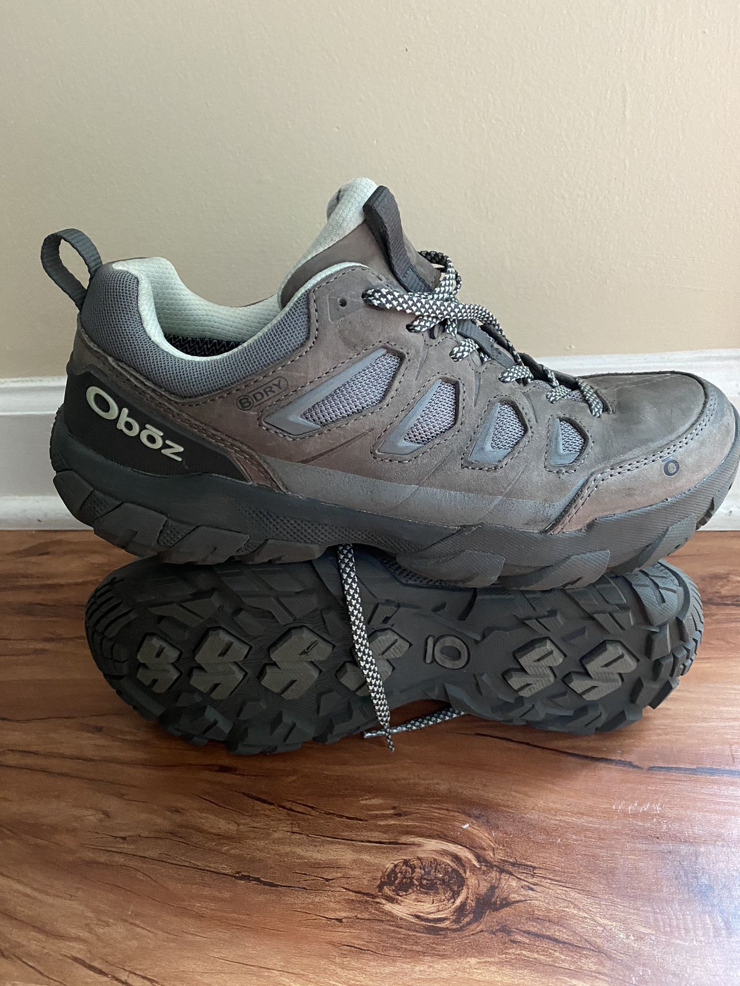 Oboz Women’s Size 8.5 Hiking Athletic Shoe