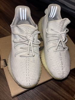 YEEZY 350 CREAM