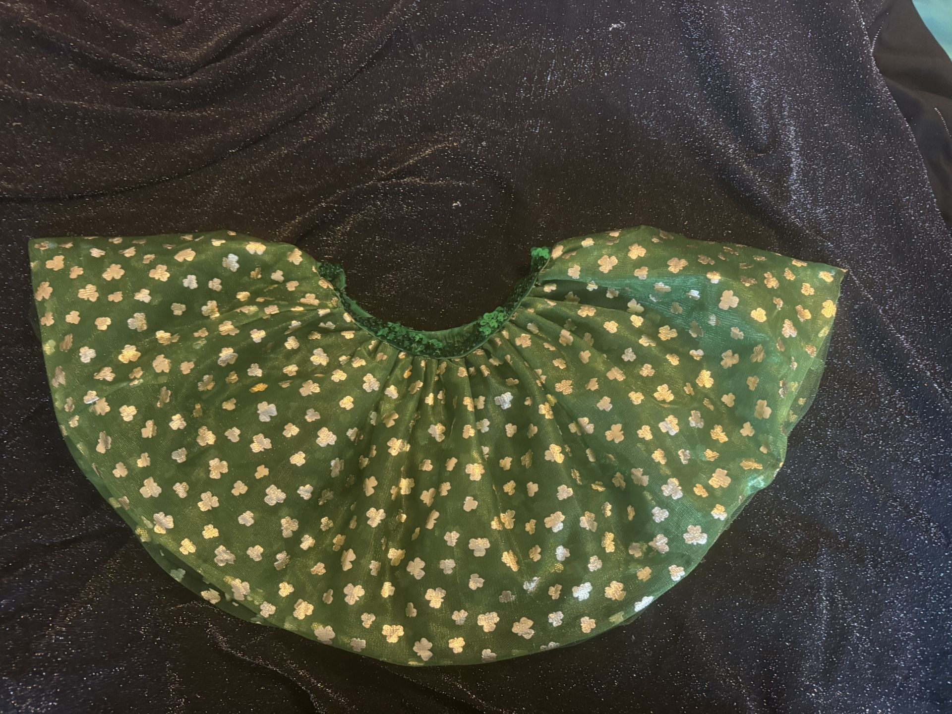 Great Condition Kids St Patrick’s Day Tutu Green/gold No Size But It Does Look Like A Size 10/12