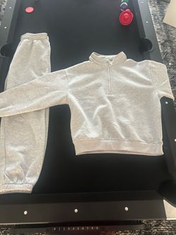 Alo Gray Matching Set – Hoodie & Sweatpants – Great Conditions