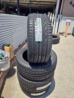 Hankook tires 235/45r17
