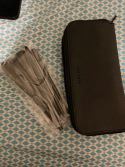 Mary Kay makeup brushes