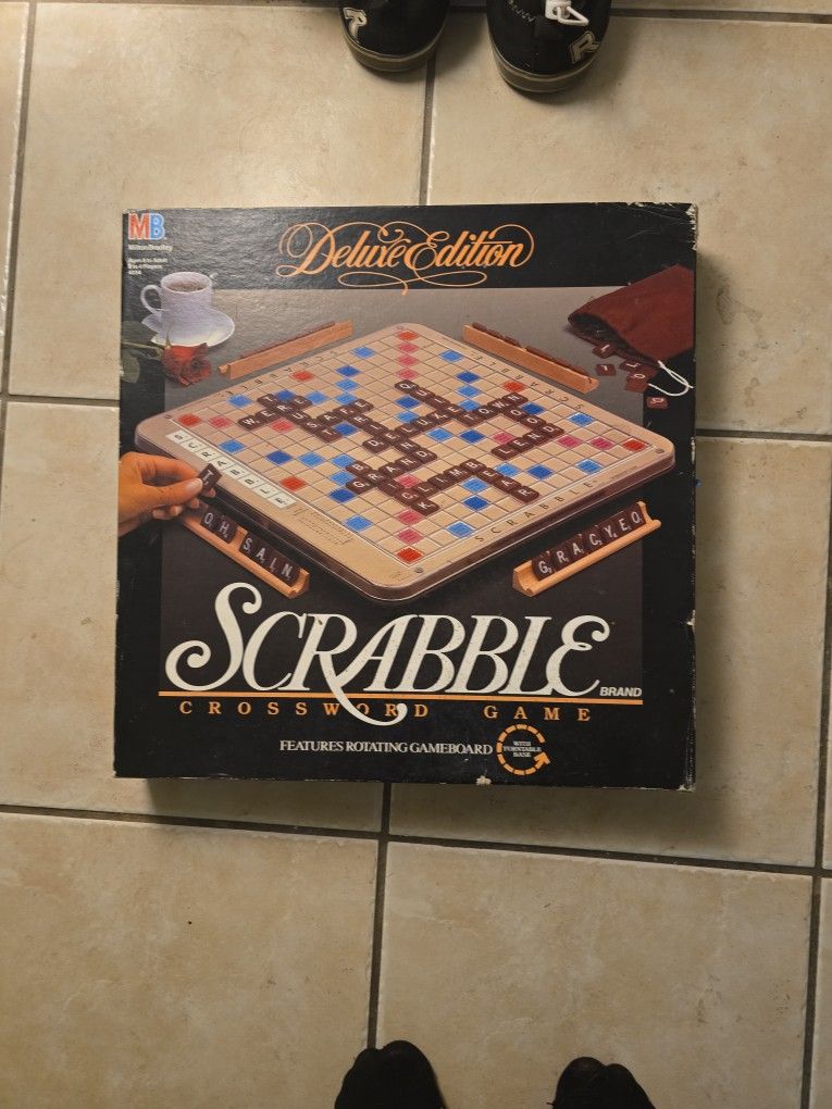 Scrabble Deluxe Edition Rotatable