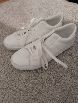 Women's White Low-Top Sneakers Size 8 - Worn Once