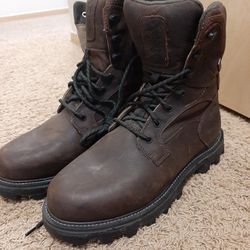 Men's Rocky leather waterproof boots.
Size 11,5. Brand New. Never used.
