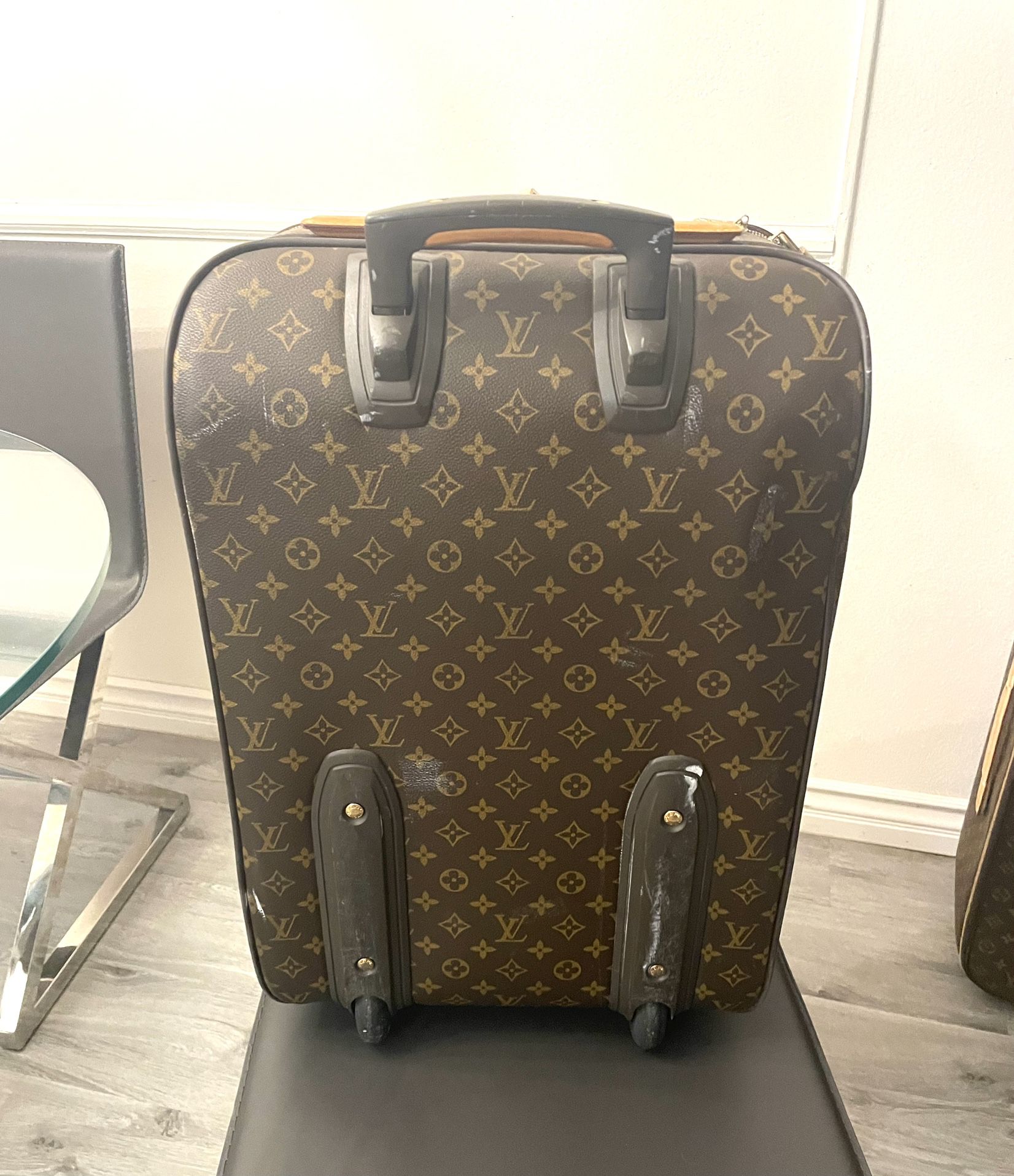 SOLD—100%Auth Louis Vuitton DISCONTINUED Pegase 60  Louis vuitton shop, Louis  vuitton, Louis vuitton travel bags