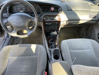 2001 Nissan Altima Interior