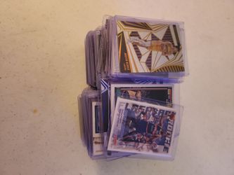 Basketball cards 100 cards- Lot 4