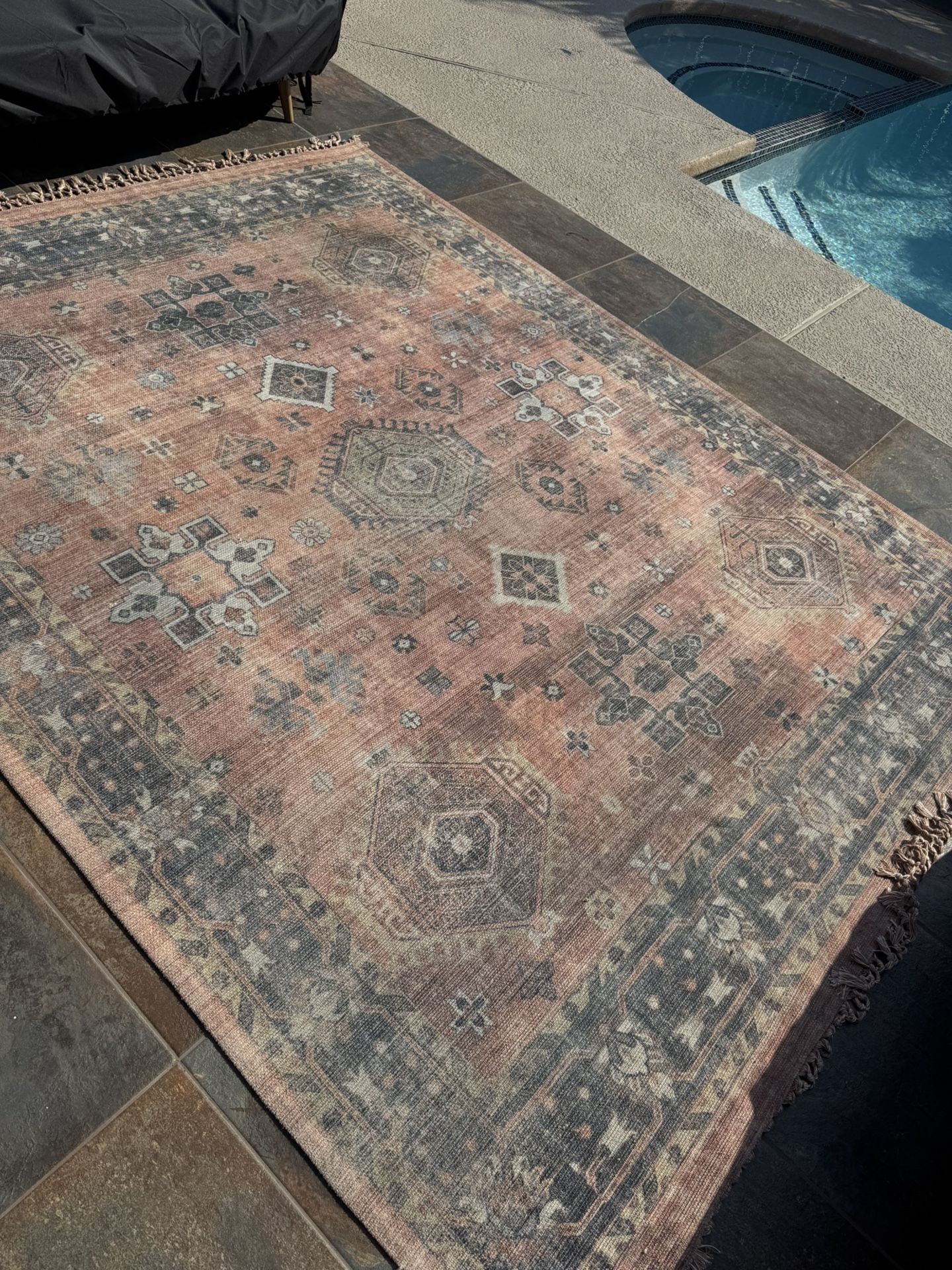 indoor/outdoor 8x10 rug