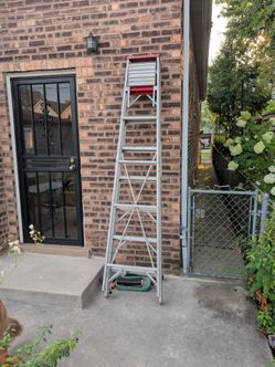 8 foot aluminum latter