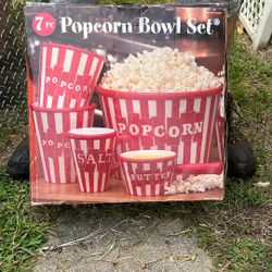 7 Piece Popcorn Bowl Set -New