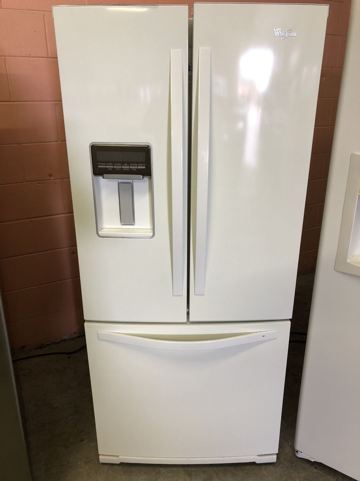 30” Wide White French Door Refrigerator