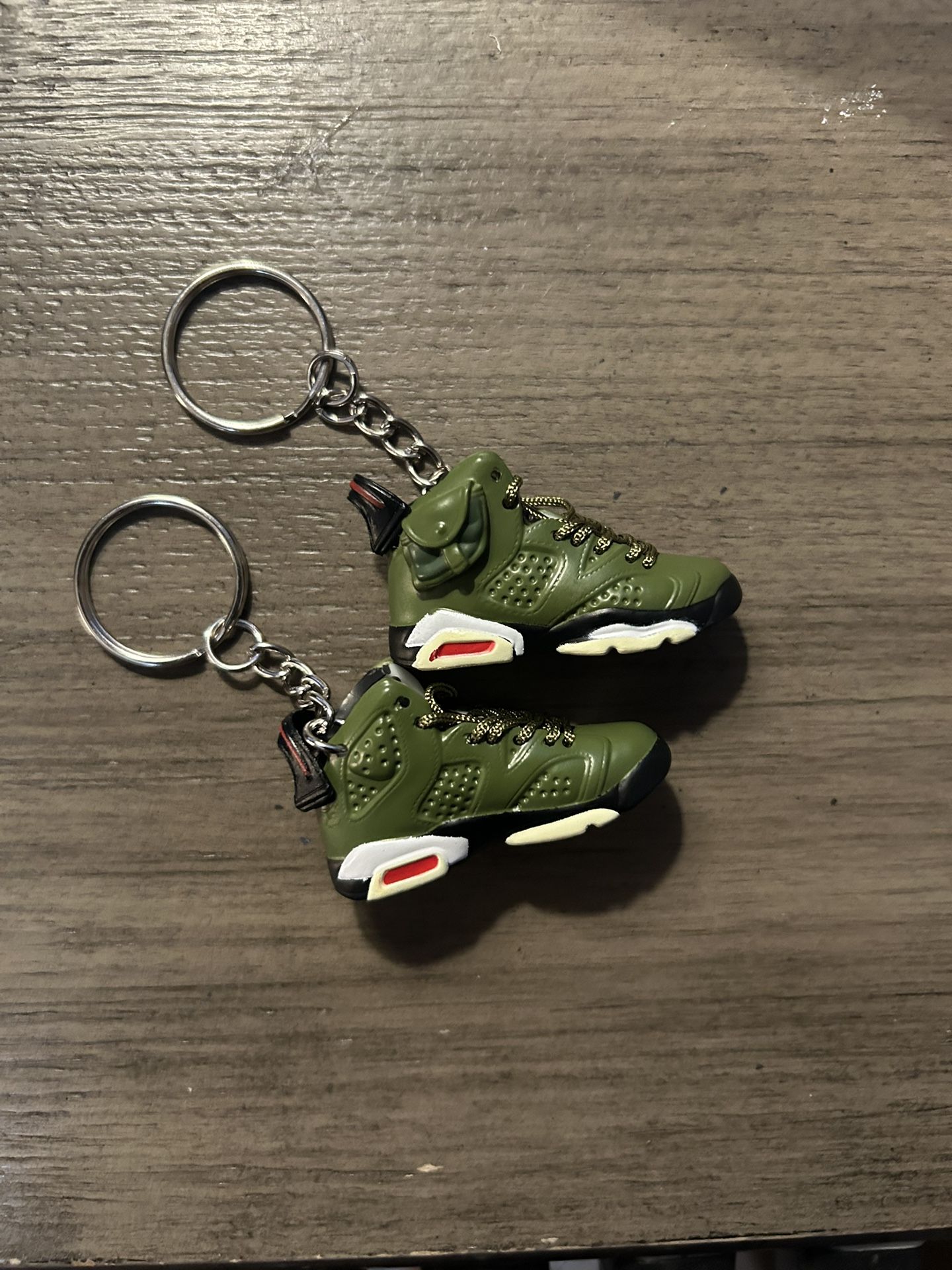 Mini Sneaker Keychain Jordan 6 Retro Travis Scott