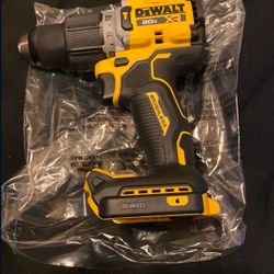 Dewalt 20 V Compact Cordless 1/2  In Hammer Drill