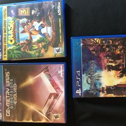 PS4 Game Bundle — Like New — 