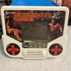 Vintage pit fighter Game