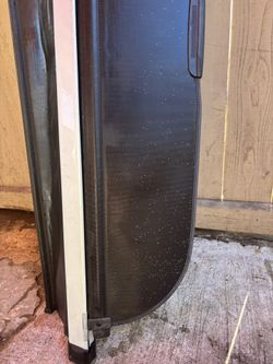 Retractable cargo cover