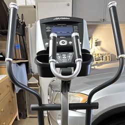 LifeFitness Elliptical Cross Trainer