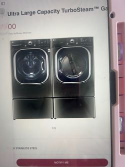 Set LG Washer and Gas Dryer W/ pedestal
